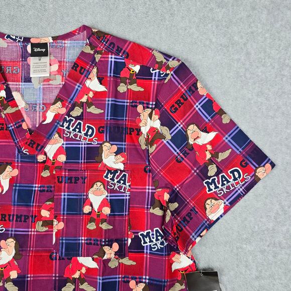 NWT Disney Mens Medium Grumpy Print 3-Pocket Scrub Top Tooniforms by Cherokee - Picture 4 of 16